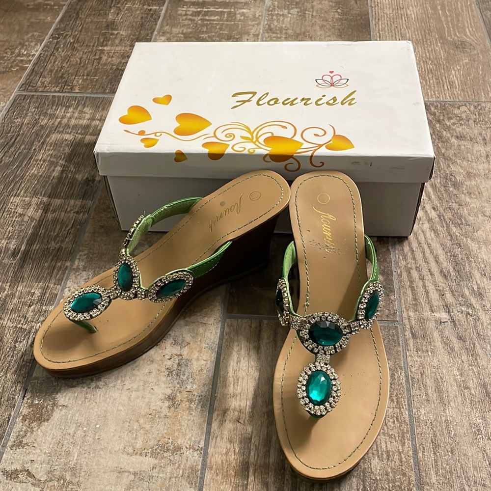 Flourish Faux Emerald Wedges - Size 8.5